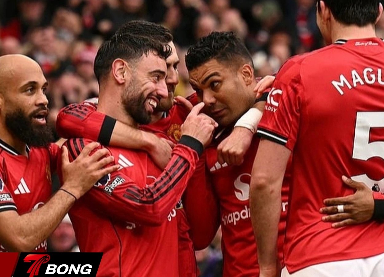 Man Utd đánh bại Aston Villa, HLV Carrick ca ngợi Casemiro và Fernandes